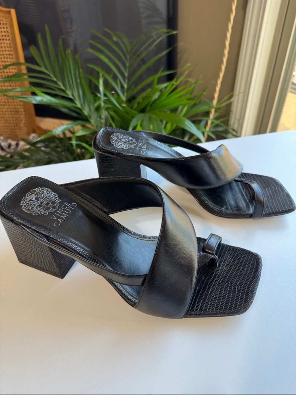 Vince Camuto Black Leather Crisscross Toe-Ring Block Heel Mules